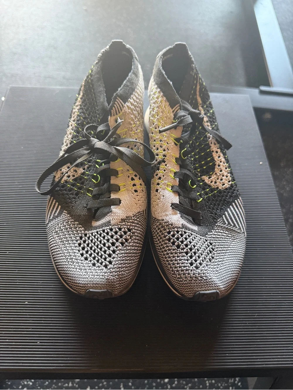 Nike Women’s Flyknit Racer - Black, Gray & Neon Green. Unisex size 4.5